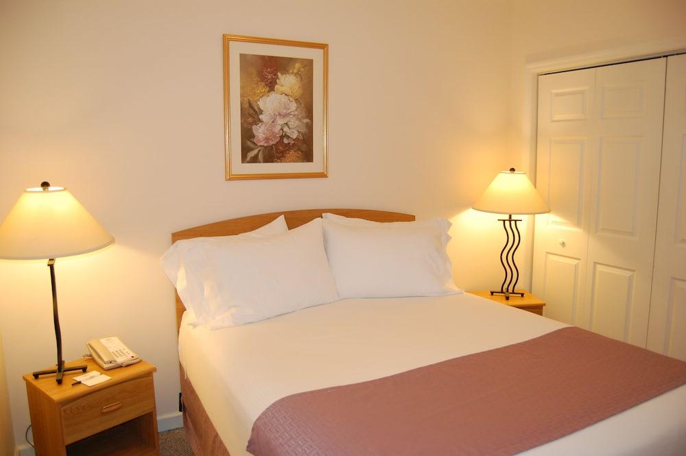 Microtel Inn & Suites By Wyndham Plattsburgh Esterno foto