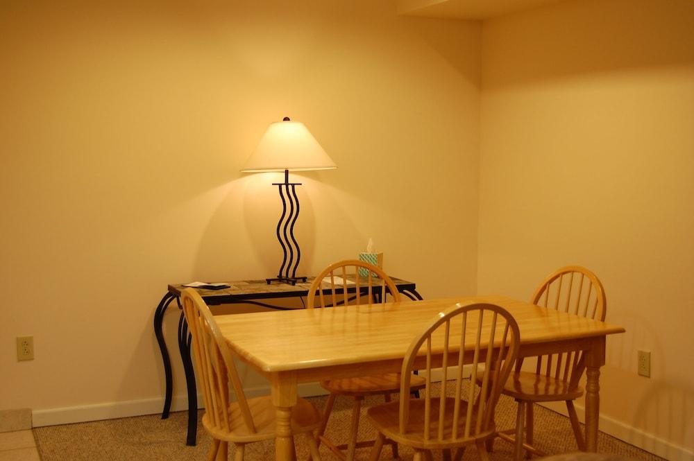Microtel Inn & Suites By Wyndham Plattsburgh Esterno foto